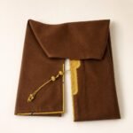 Traditional Hasawi Shawl – Brown with Golden Embroidery - Image 2